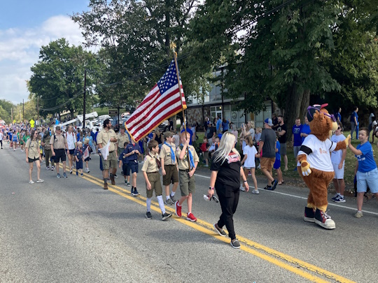 Community Day Parade on Brownsville Road